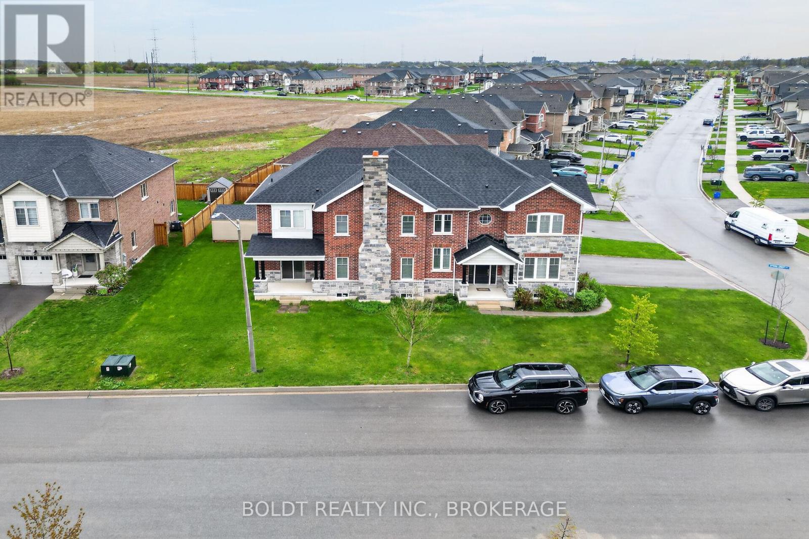 103 Homestead Way, Thorold, Ontario  L2V 0J8 - Photo 2 - X13093928