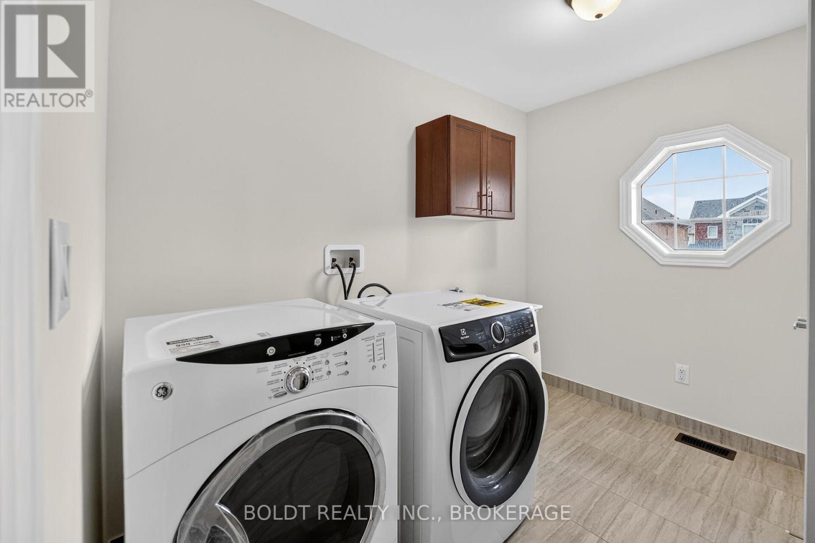 103 Homestead Way, Thorold, Ontario  L2V 0J8 - Photo 34 - X13093928