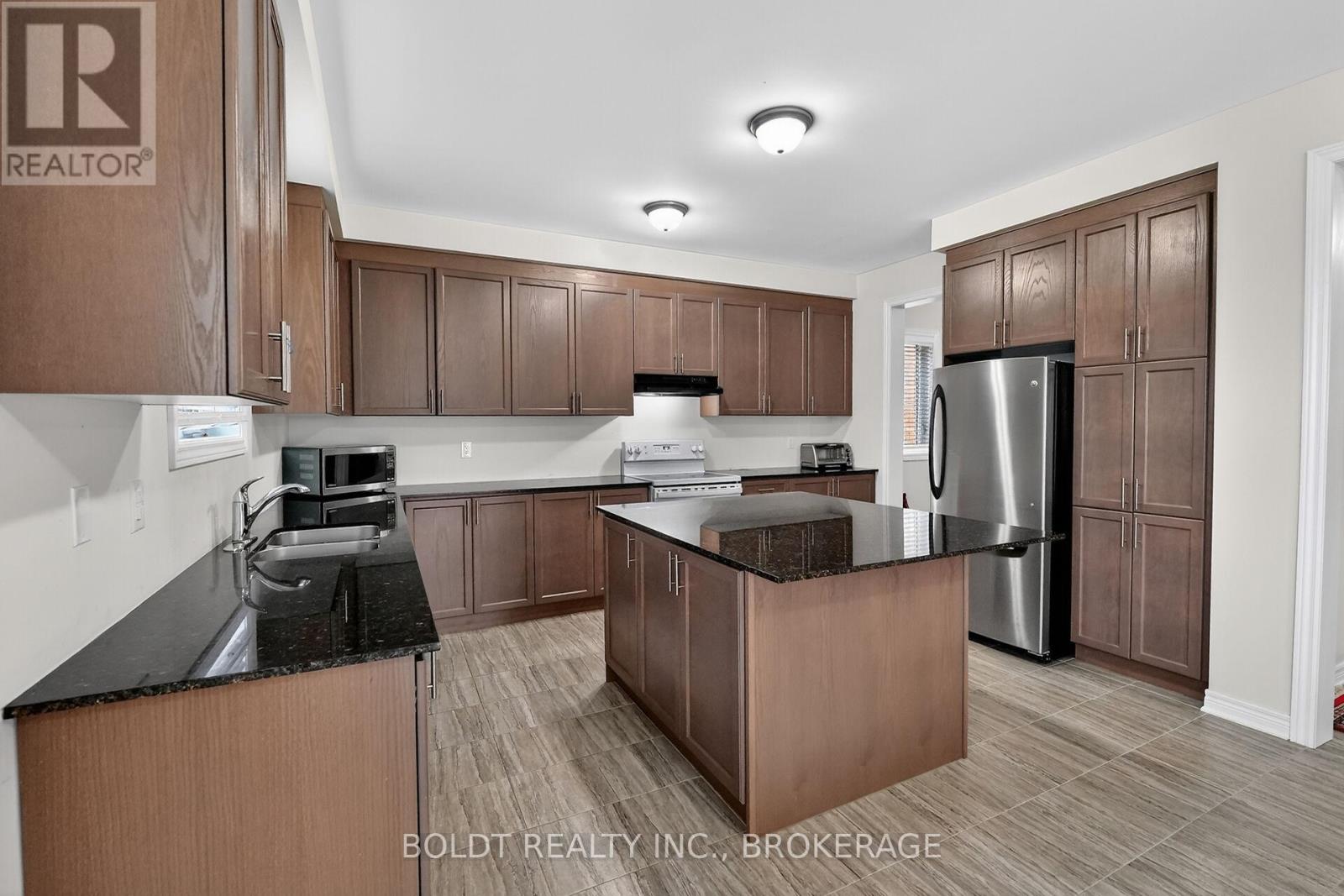 103 Homestead Way, Thorold, Ontario  L2V 0J8 - Photo 6 - X13093928