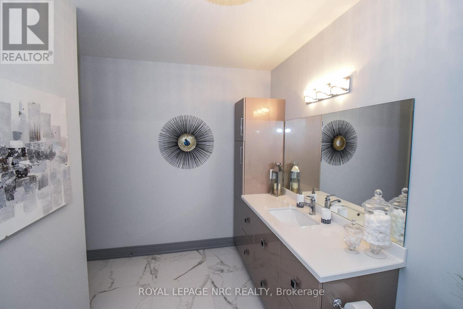305 - 379 Scott Street, St. Catharines, Ontario  L2M 3W2 - Photo 25 - X13095460