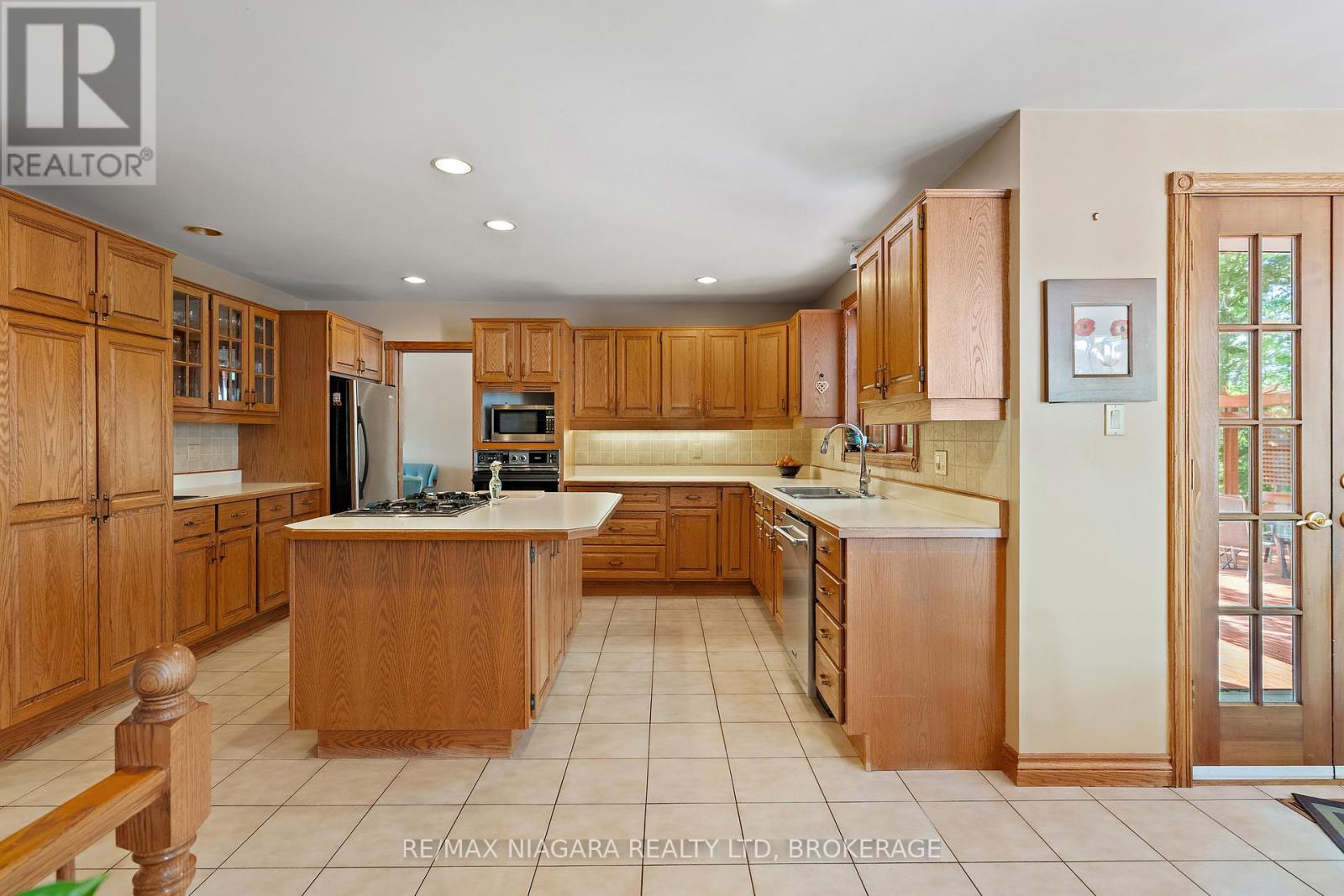 3908 Carolynn Court, Lincoln, Ontario  L0R 2C0 - Photo 13 - X13096430