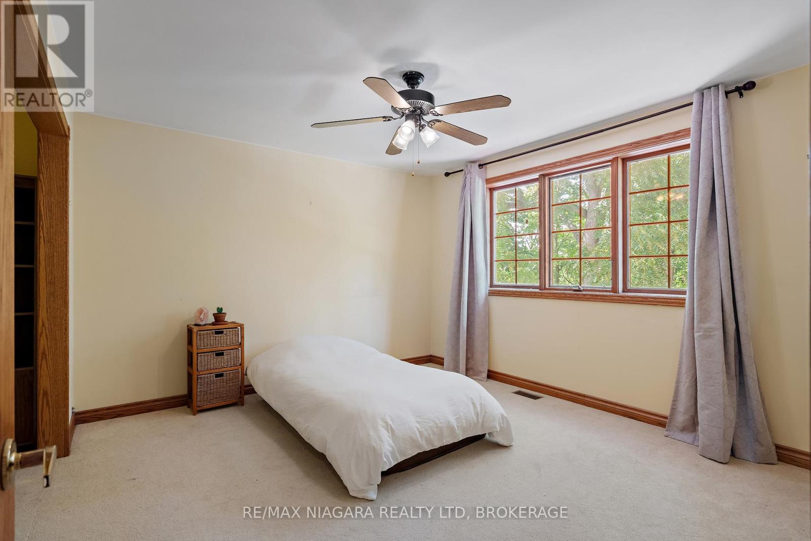 3908 Carolynn Court, Lincoln, Ontario  L0R 2C0 - Photo 18 - X13096430
