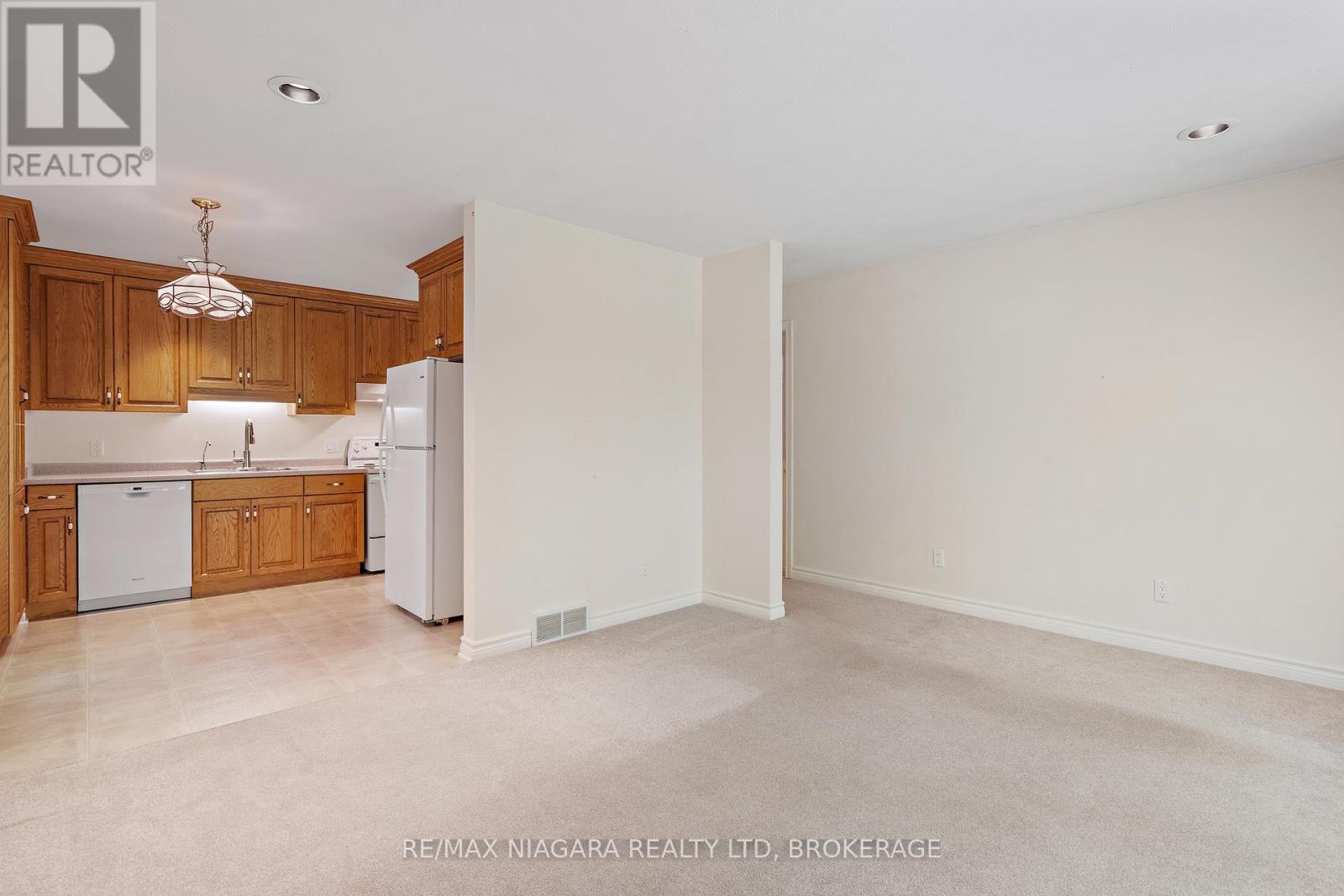 3908 Carolynn Court, Lincoln, Ontario  L0R 2C0 - Photo 41 - X13096430
