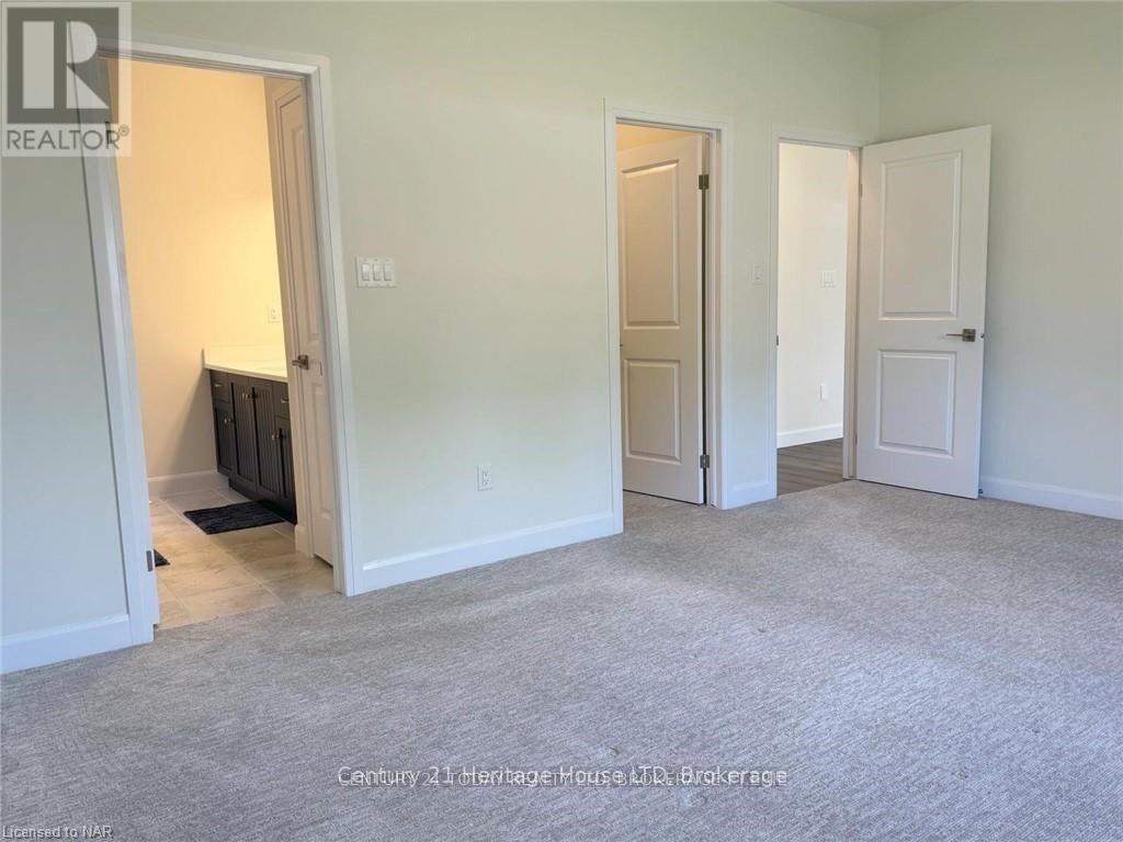 11 Beachwalk Crescent, Fort Erie, Ontario  L0S 1N0 - Photo 15 - X13096724