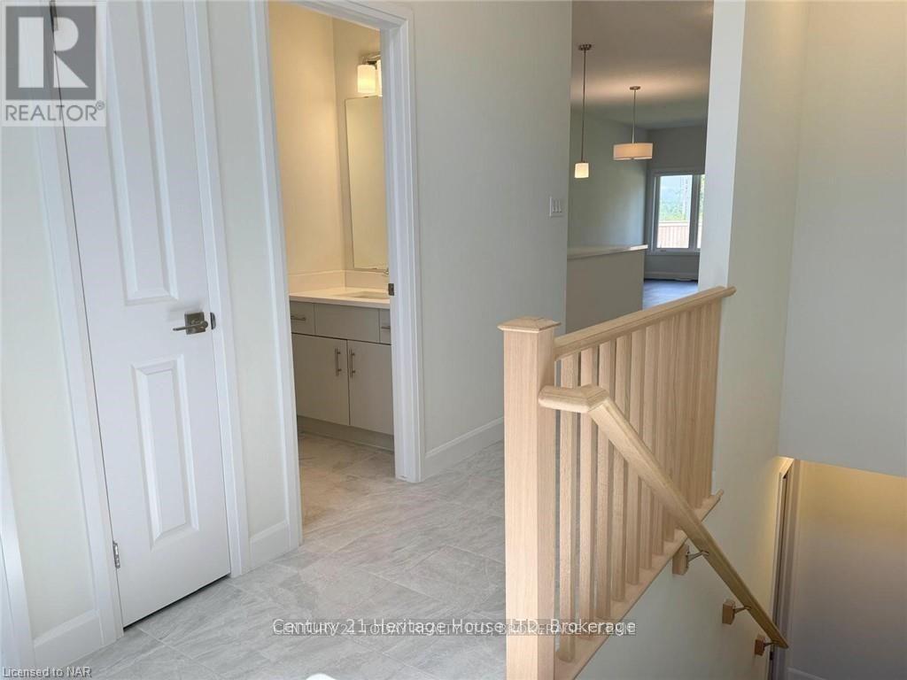 11 Beachwalk Crescent, Fort Erie, Ontario  L0S 1N0 - Photo 25 - X13096724