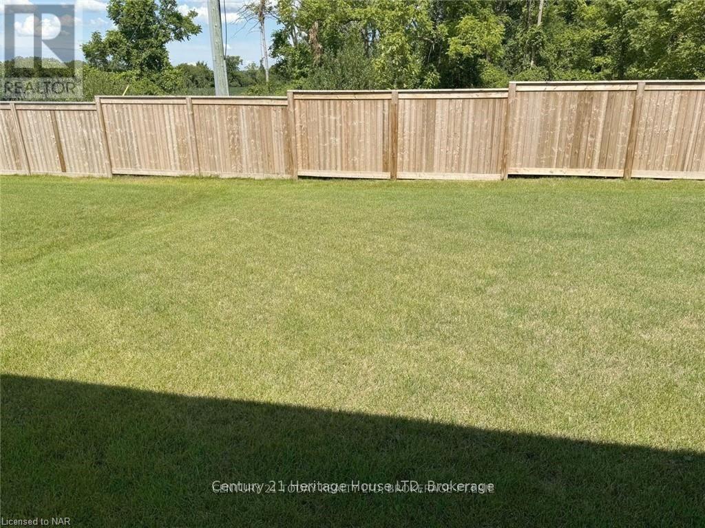11 Beachwalk Crescent, Fort Erie, Ontario  L0S 1N0 - Photo 5 - X13096724