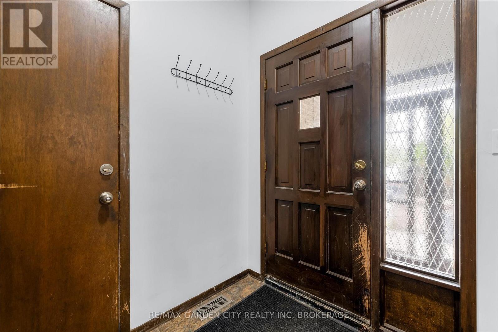82 Linwell Road, St. Catharines, Ontario  L2N 6B1 - Photo 4 - X13097068