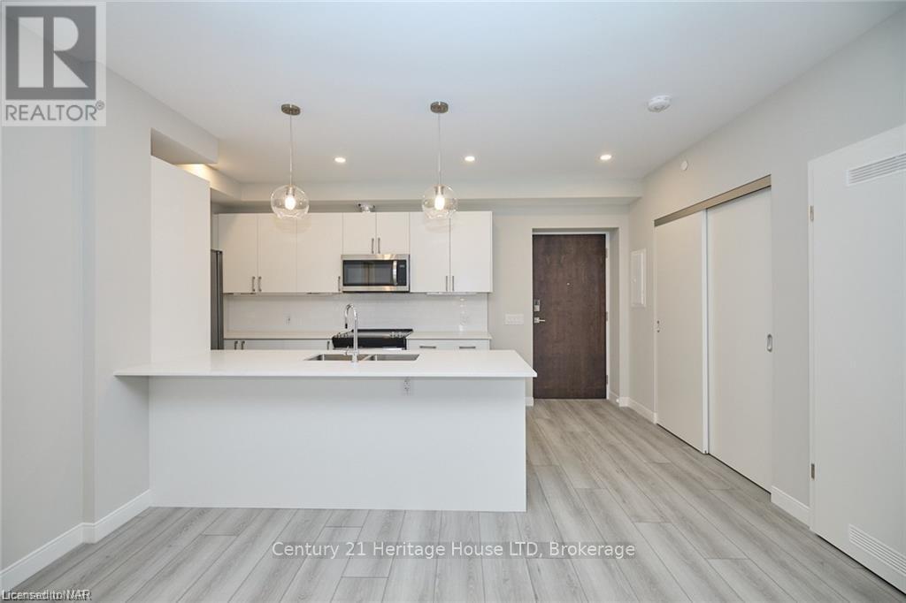 704 - 118 West Street, Port Colborne, Ontario  L3K 4E6 - Photo 10 - X13098520