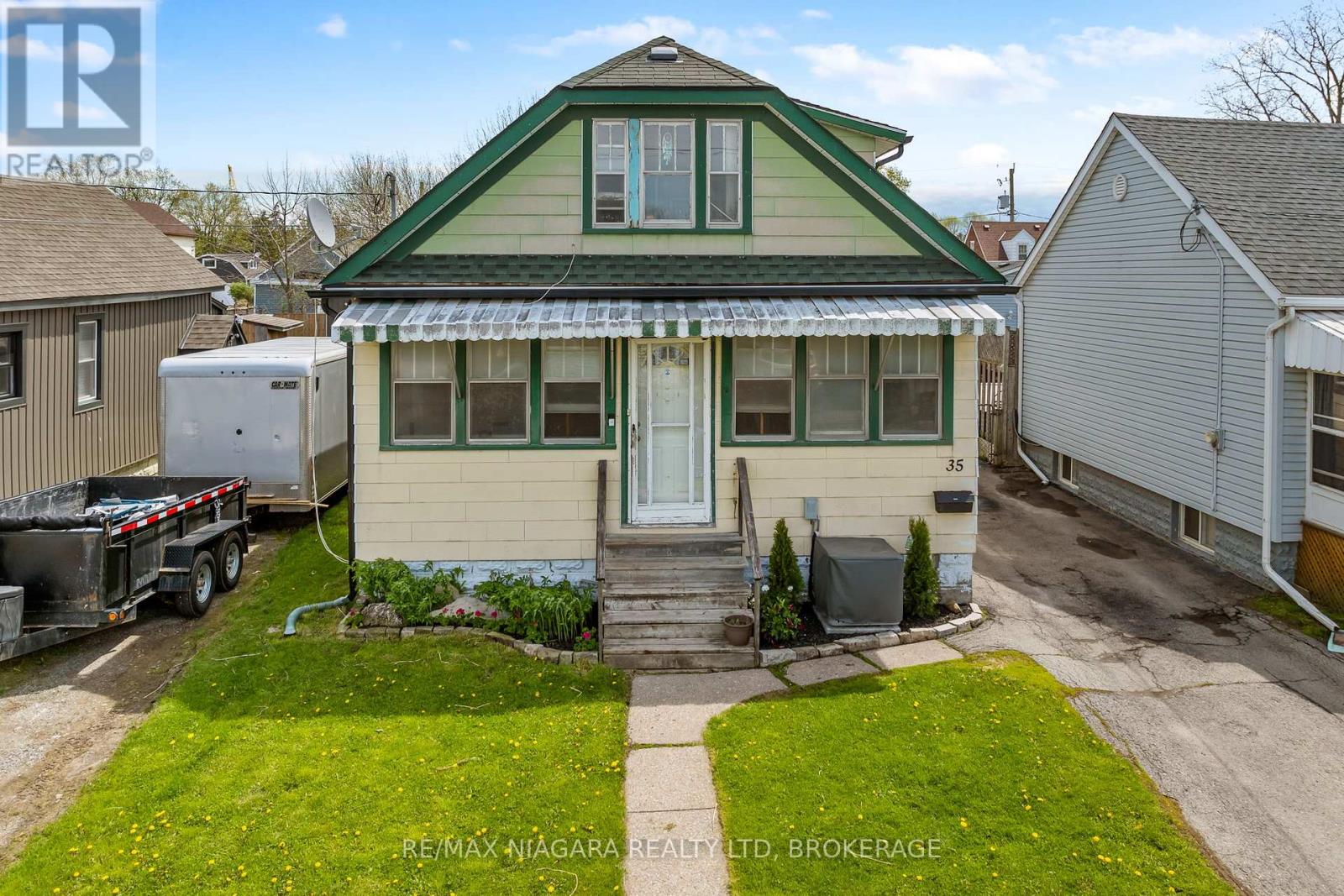 35 Deere Street, Welland, Ontario  L3B 2L7 - Photo 3 - X13099480