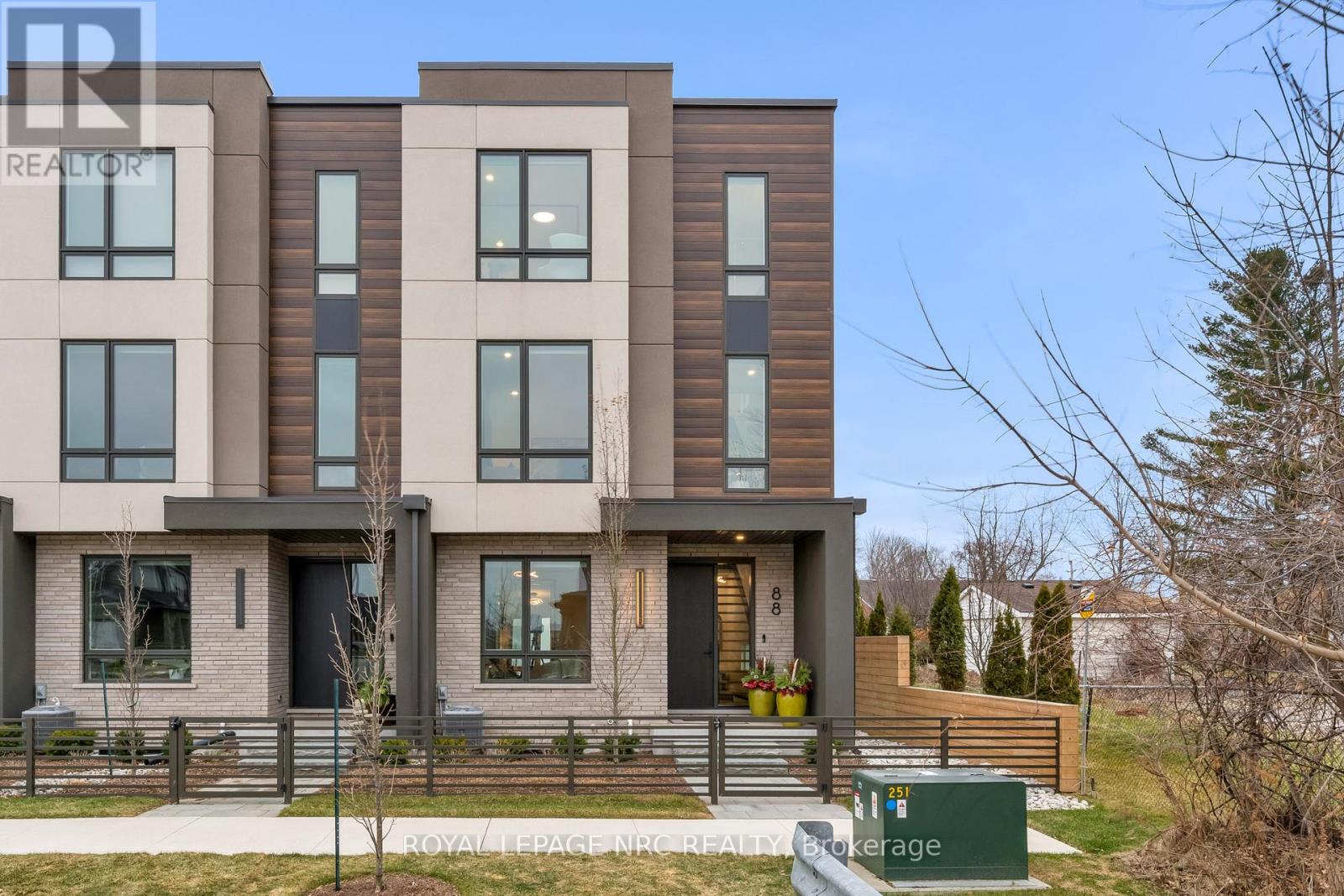 88 MOODY STREET, Pelham, Ontario