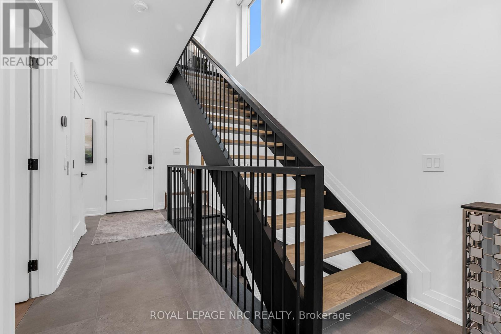 88 Moody Street, Pelham, Ontario  L3E 0B3 - Photo 5 - X13101040