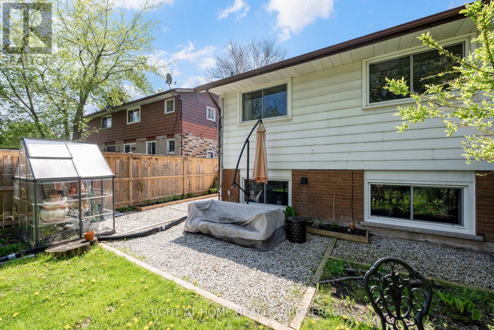6763 Wilinger Street, Niagara Falls, Ontario  L2J 2B4 - Photo 11 - X13102450