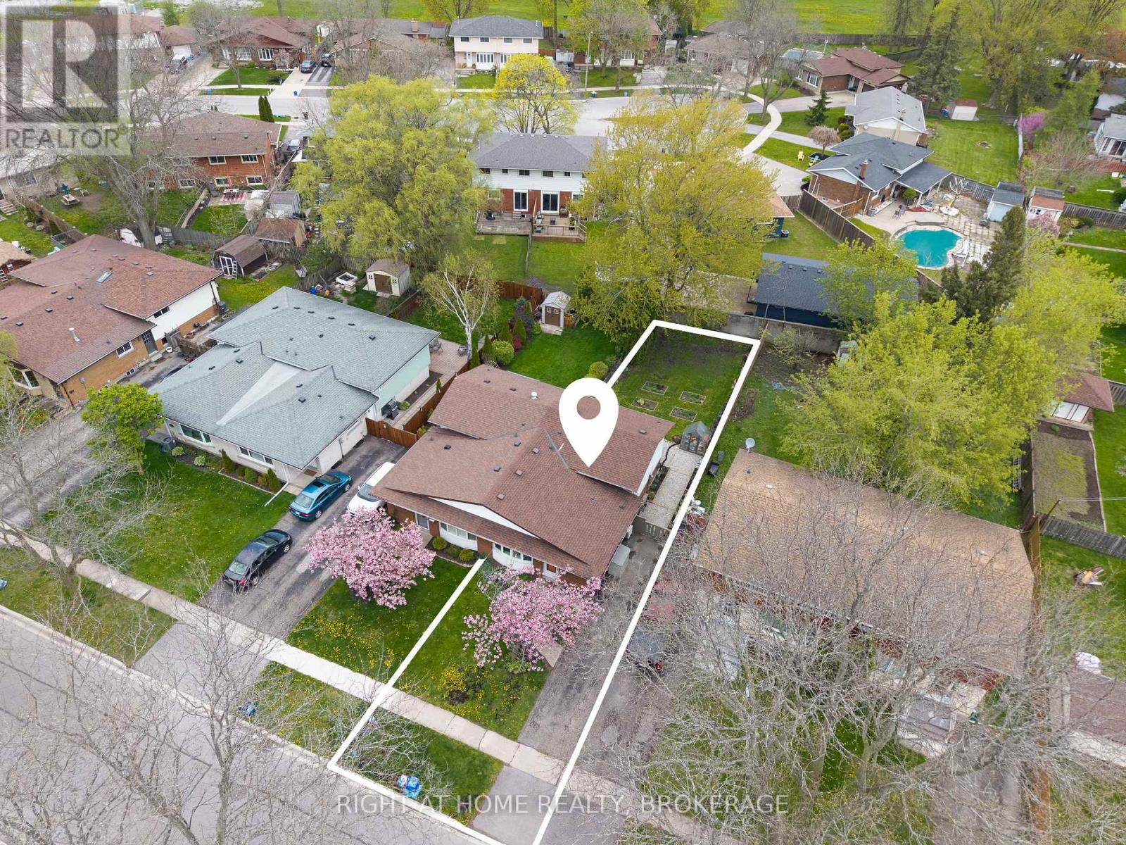 6763 Wilinger Street, Niagara Falls, Ontario  L2J 2B4 - Photo 4 - X13102450