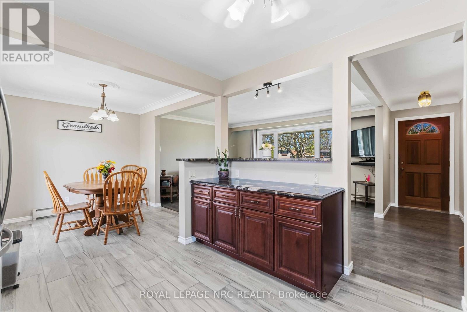 4485 Queensway Crescent, Niagara Falls, Ontario  L2E 5R5 - Photo 12 - X13102944