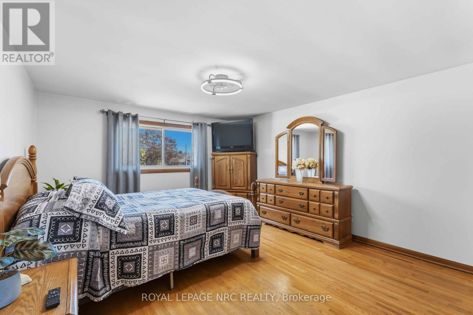 4485 Queensway Crescent, Niagara Falls, Ontario  L2E 5R5 - Photo 15 - X13102944