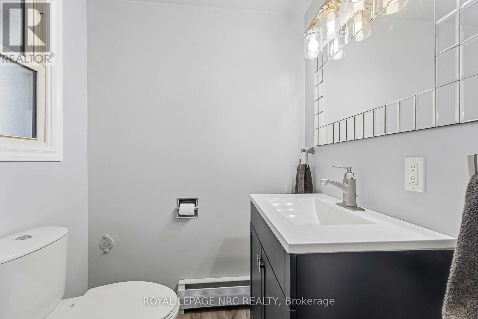 4485 Queensway Crescent, Niagara Falls, Ontario  L2E 5R5 - Photo 25 - X13102944