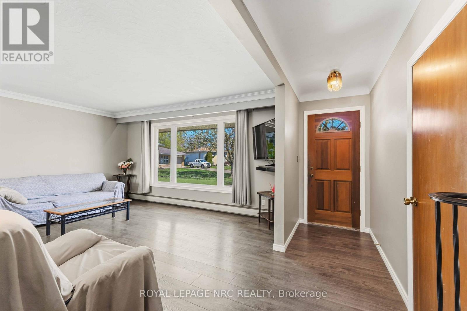 4485 Queensway Crescent, Niagara Falls, Ontario  L2E 5R5 - Photo 6 - X13102944