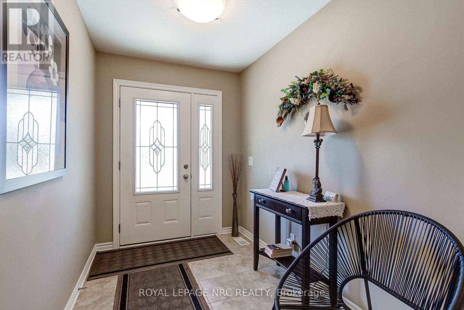 11 Rose Glen Crescent, Niagara-On-The-Lake, Ontario  L0S 1T0 - Photo 3 - X13102980