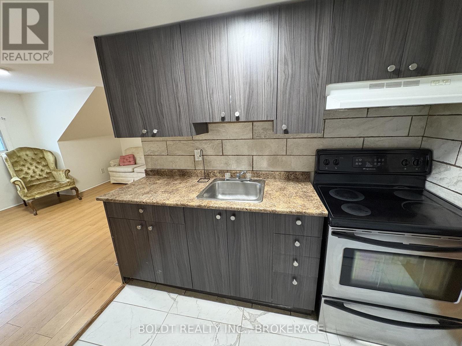 5145 Rice Crescent, Niagara Falls, Ontario  L2E 4A1 - Photo 4 - X13104854