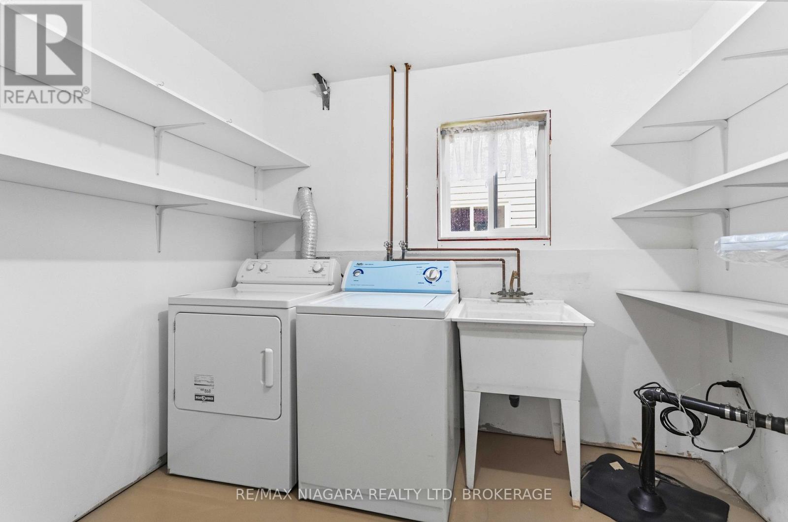 8253 Costabile Drive, Niagara Falls, Ontario  L2H 3L2 - Photo 14 - X13106652