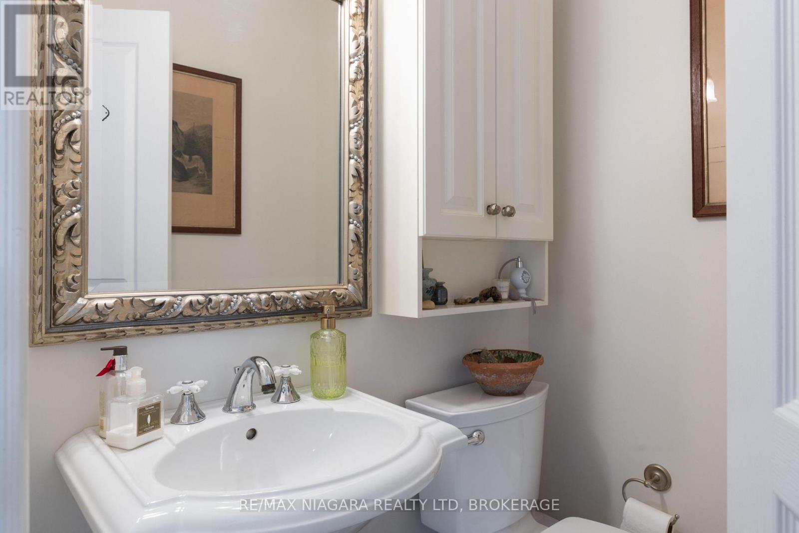 8056 Cathedral Drive, Niagara Falls, Ontario  L2H 2Z2 - Photo 19 - X13106656