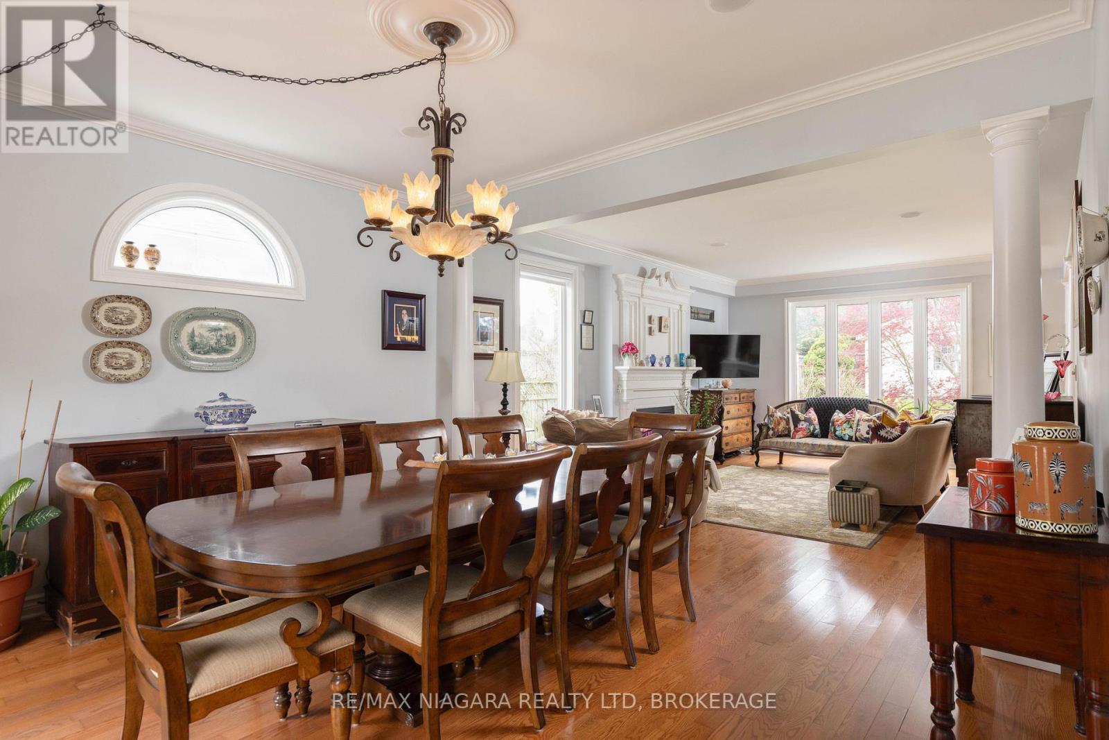 8056 Cathedral Drive, Niagara Falls, Ontario  L2H 2Z2 - Photo 7 - X13106656