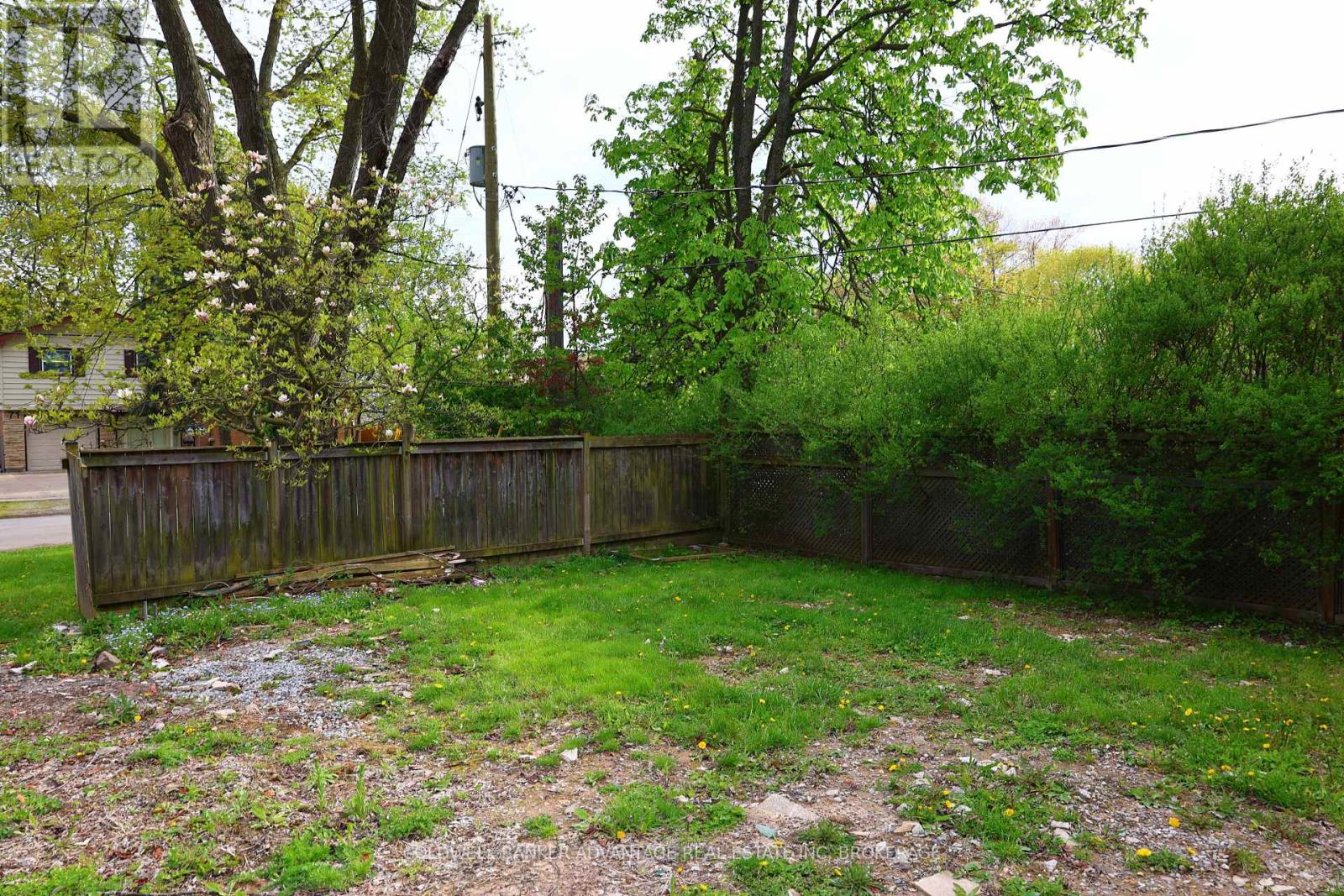 74 Summit Avenue, Welland, Ontario  L3C 4G7 - Photo 8 - X13109574