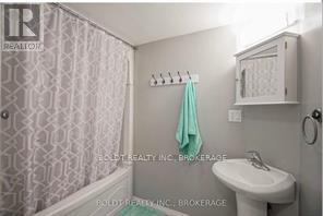 61 Bradley Street, St. Catharines, Ontario  L3T 1R5 - Photo 7 - X13109598