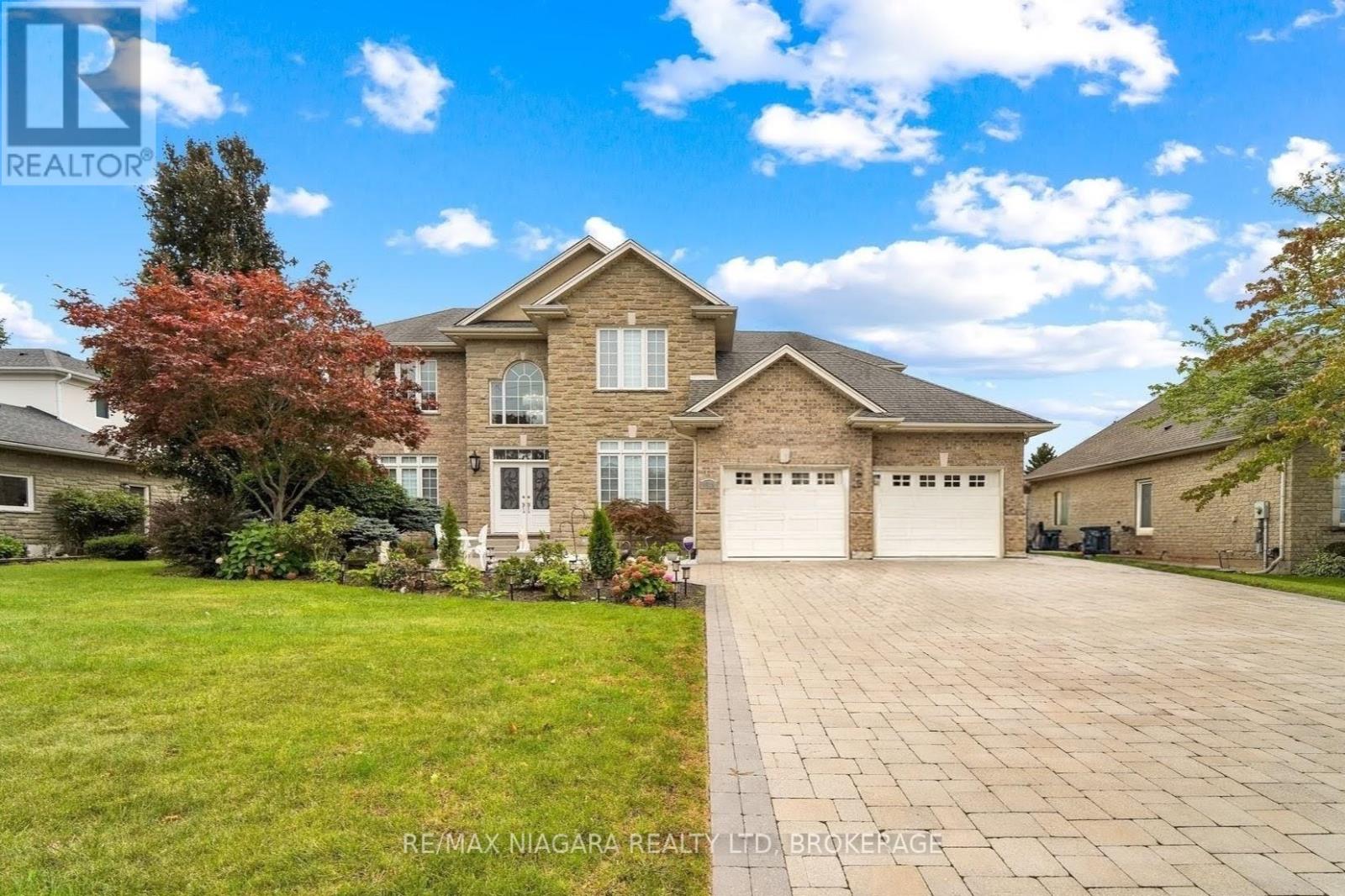 8018 CATHEDRAL DRIVE, Niagara Falls, Ontario