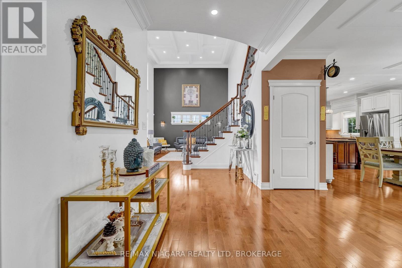 8018 Cathedral Drive, Niagara Falls, Ontario  L2H 2Z2 - Photo 14 - X13109754