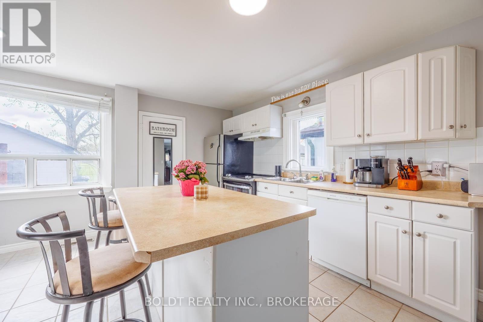 142 Clara Street, Thorold, Ontario  L2V 1K3 - Photo 14 - X13110374