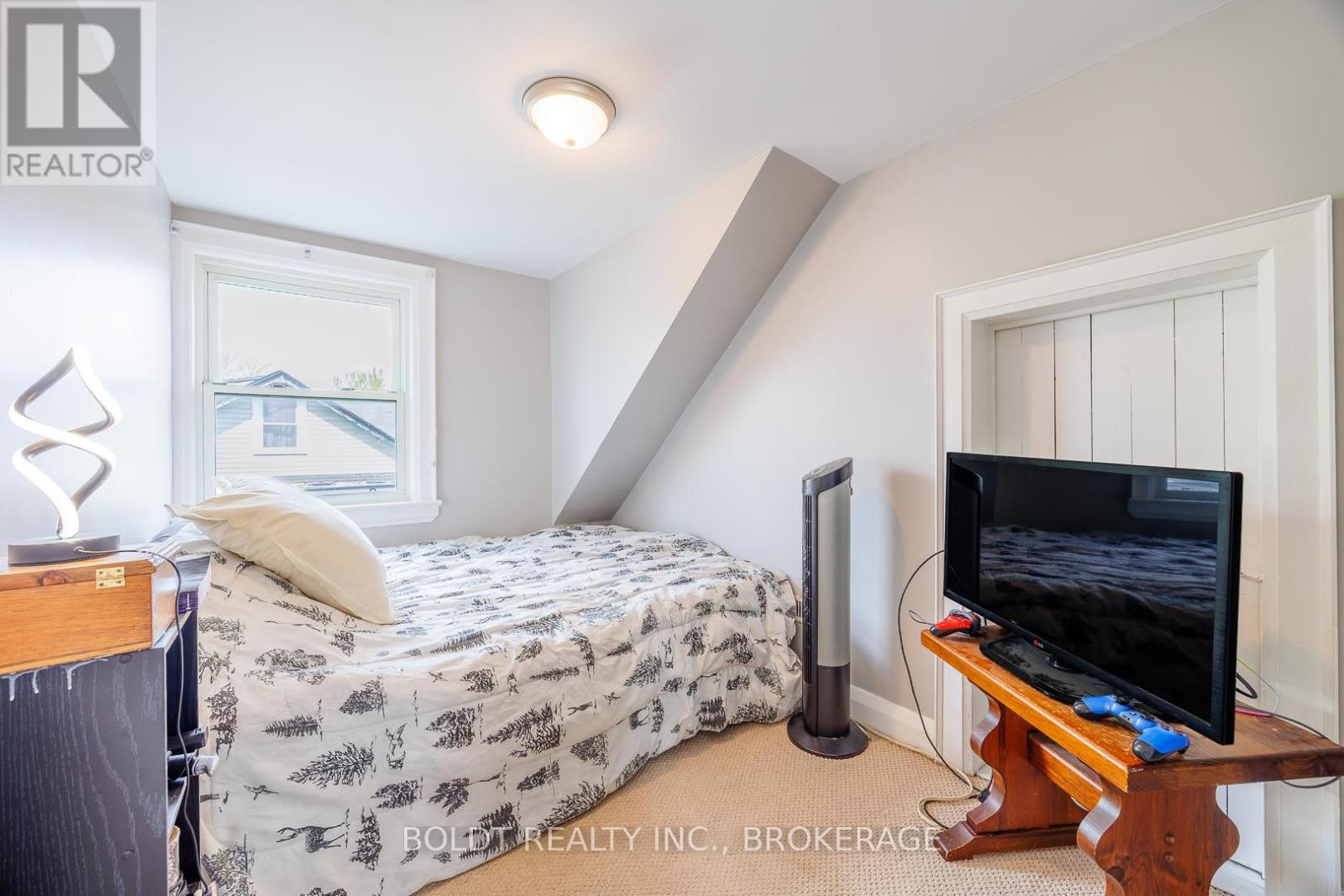 142 Clara Street, Thorold, Ontario  L2V 1K3 - Photo 18 - X13110374