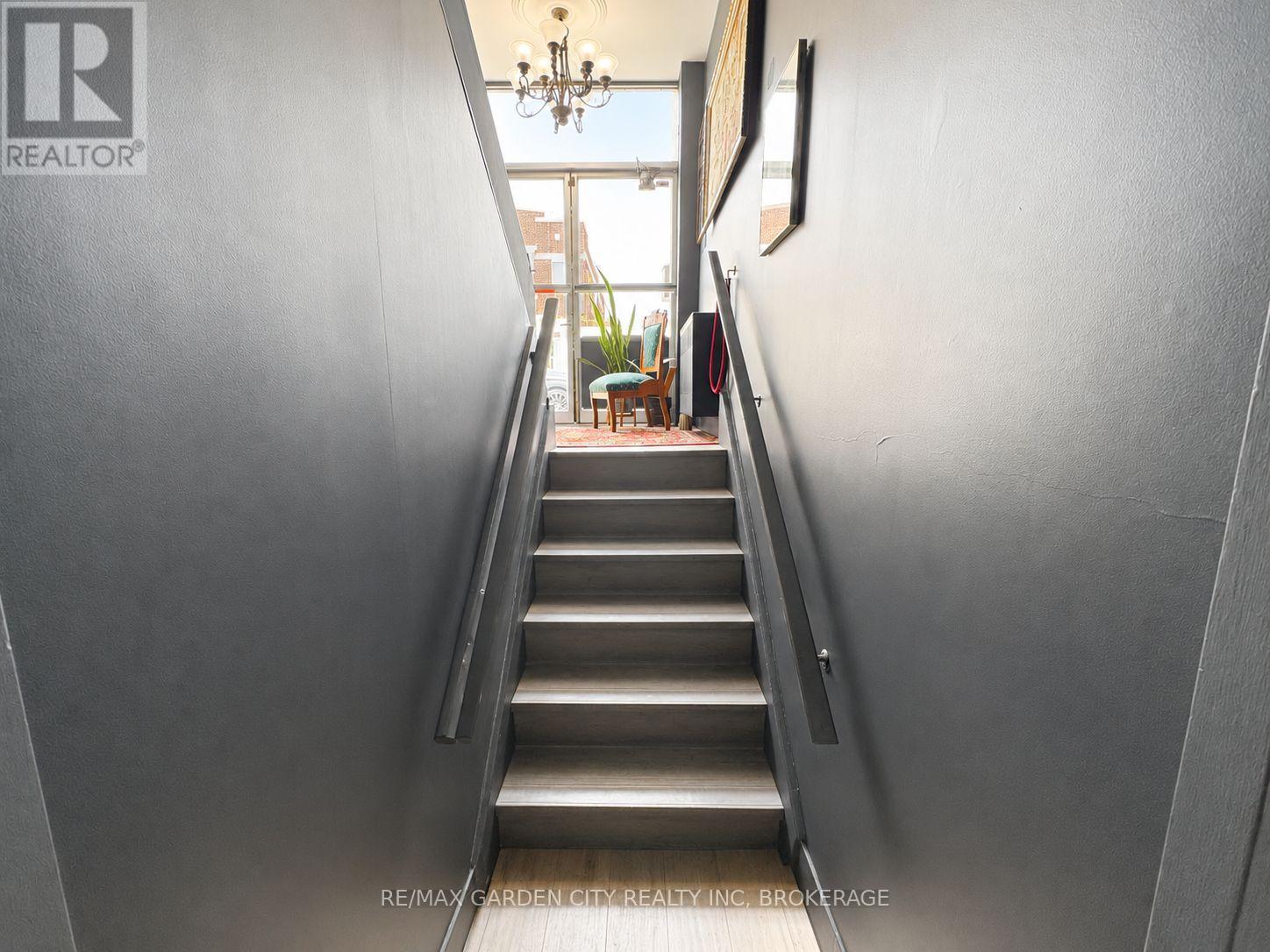 57 Division Street, Welland, Ontario  L3B 3Z5 - Photo 4 - X13113064