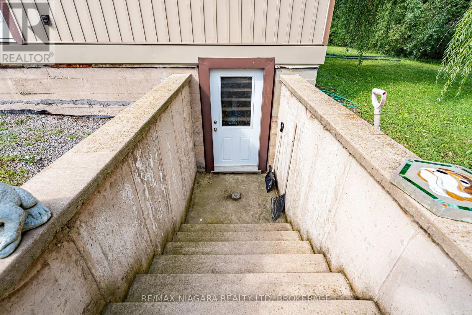 487 Four Mile Creek Road, Niagara-On-The-Lake, Ontario  L0S 1J0 - Photo 10 - X13118346