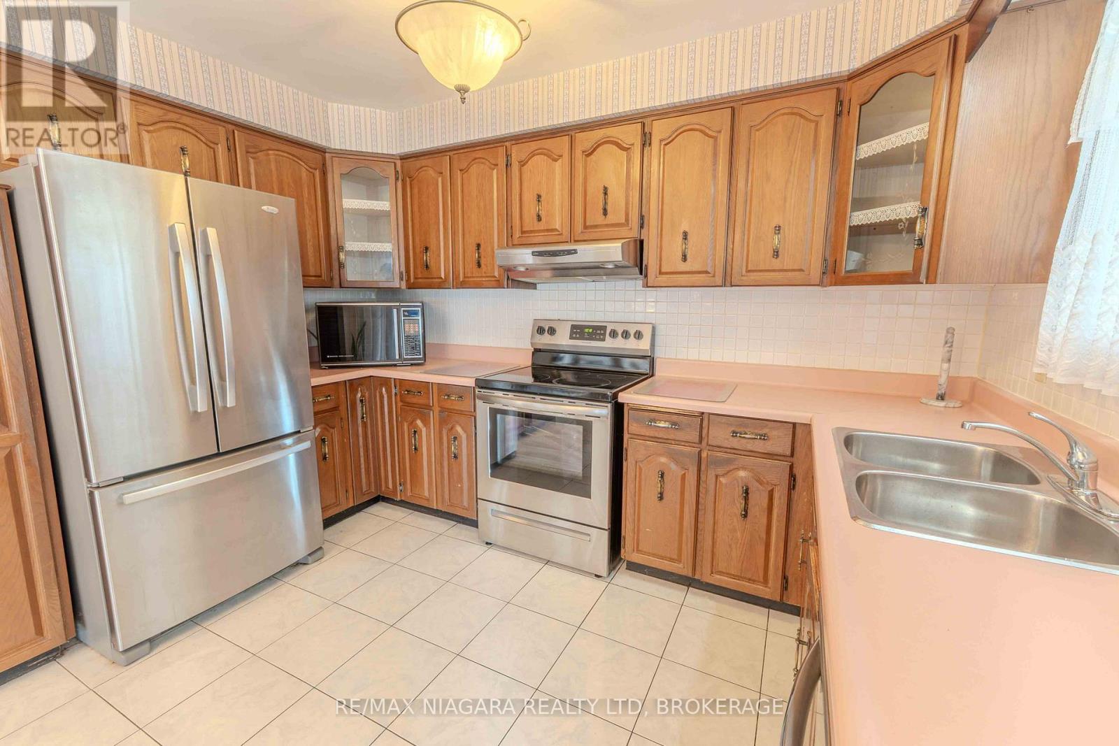 28 Tanera Crescent, St. Catharines, Ontario  L2M 7K1 - Photo 14 - X13118514