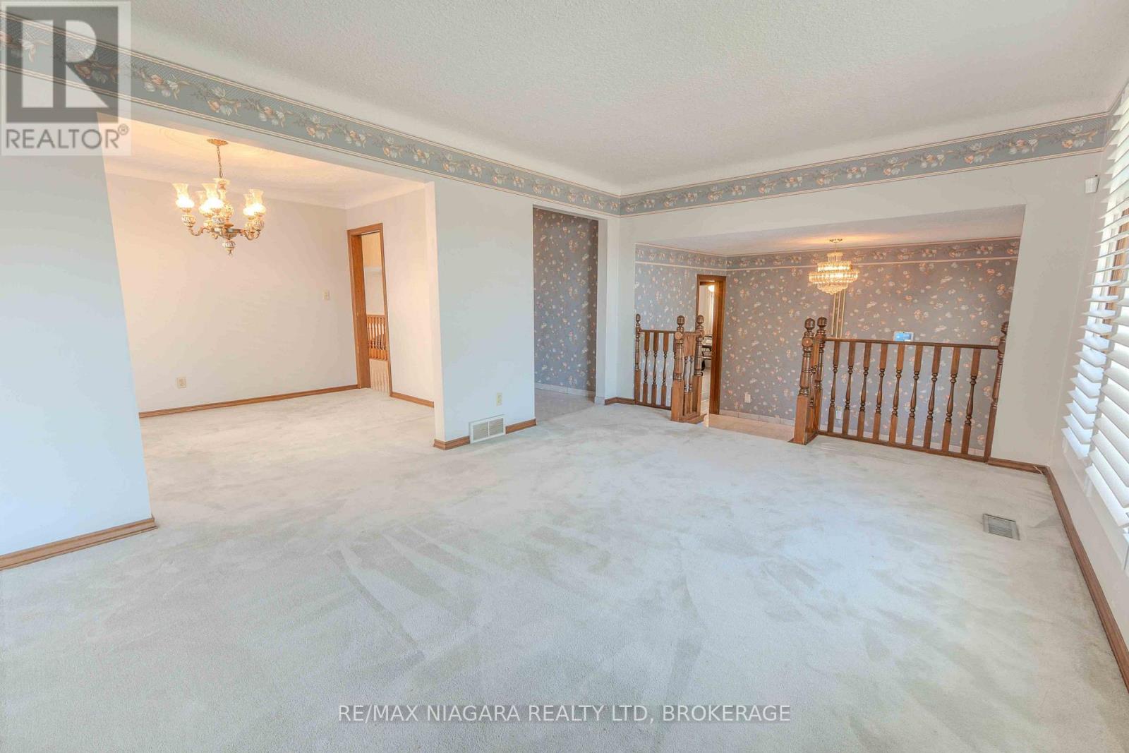 28 Tanera Crescent, St. Catharines, Ontario  L2M 7K1 - Photo 4 - X13118514