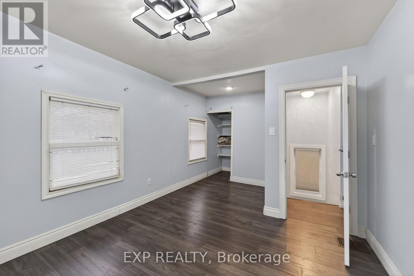 4576 Fourth Avenue, Niagara Falls, Ontario  L2E 4N6 - Photo 13 - X13123464