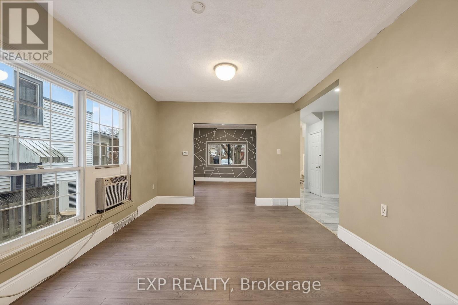 4576 Fourth Avenue, Niagara Falls, Ontario  L2E 4N6 - Photo 23 - X13123464