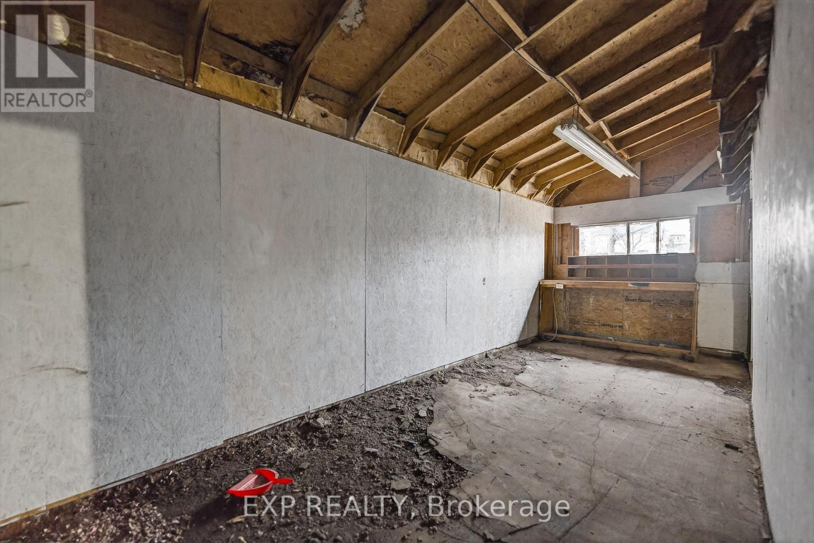 4576 Fourth Avenue, Niagara Falls, Ontario  L2E 4N6 - Photo 40 - X13123464