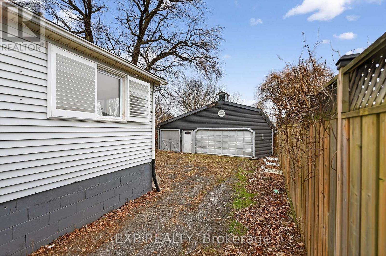 4576 Fourth Avenue, Niagara Falls, Ontario  L2E 4N6 - Photo 45 - X13123464