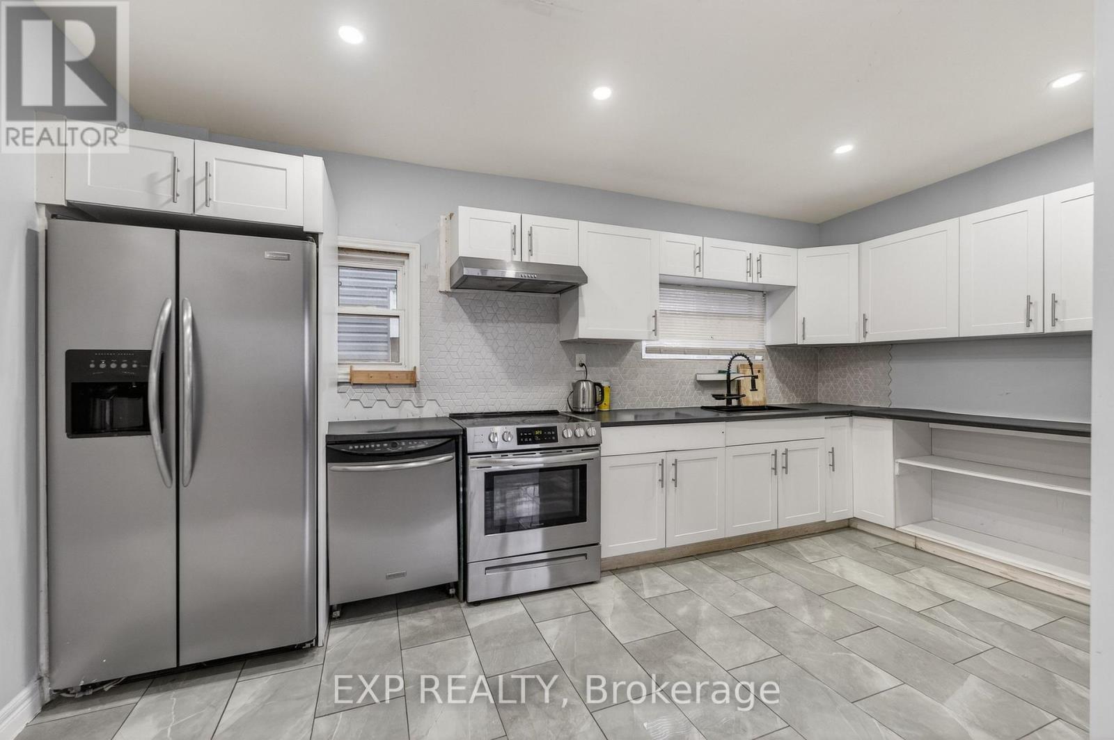 4576 Fourth Avenue, Niagara Falls, Ontario  L2E 4N6 - Photo 6 - X13123464