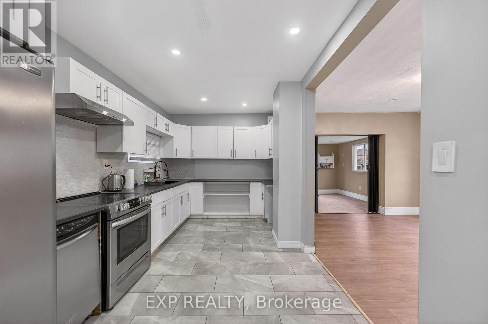4576 Fourth Avenue, Niagara Falls, Ontario  L2E 4N6 - Photo 7 - X13123464