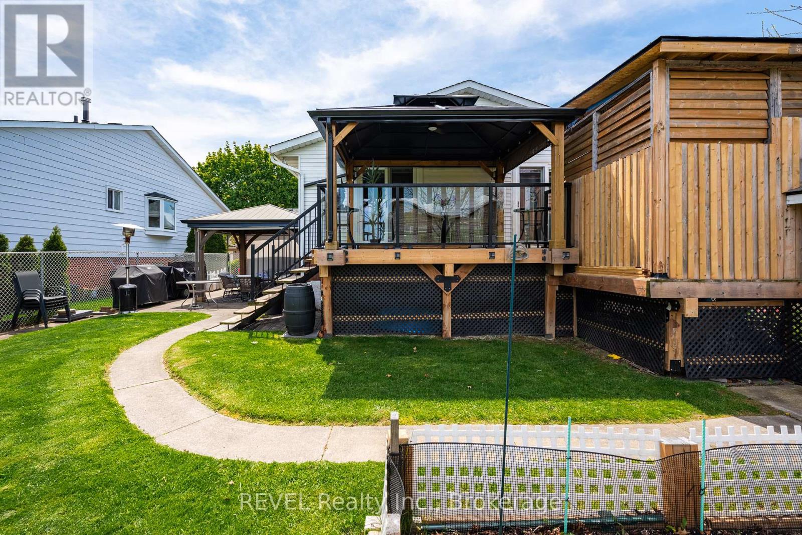 9 Amberwood Court, St. Catharines, Ontario  L2N 7E1 - Photo 37 - X13123966