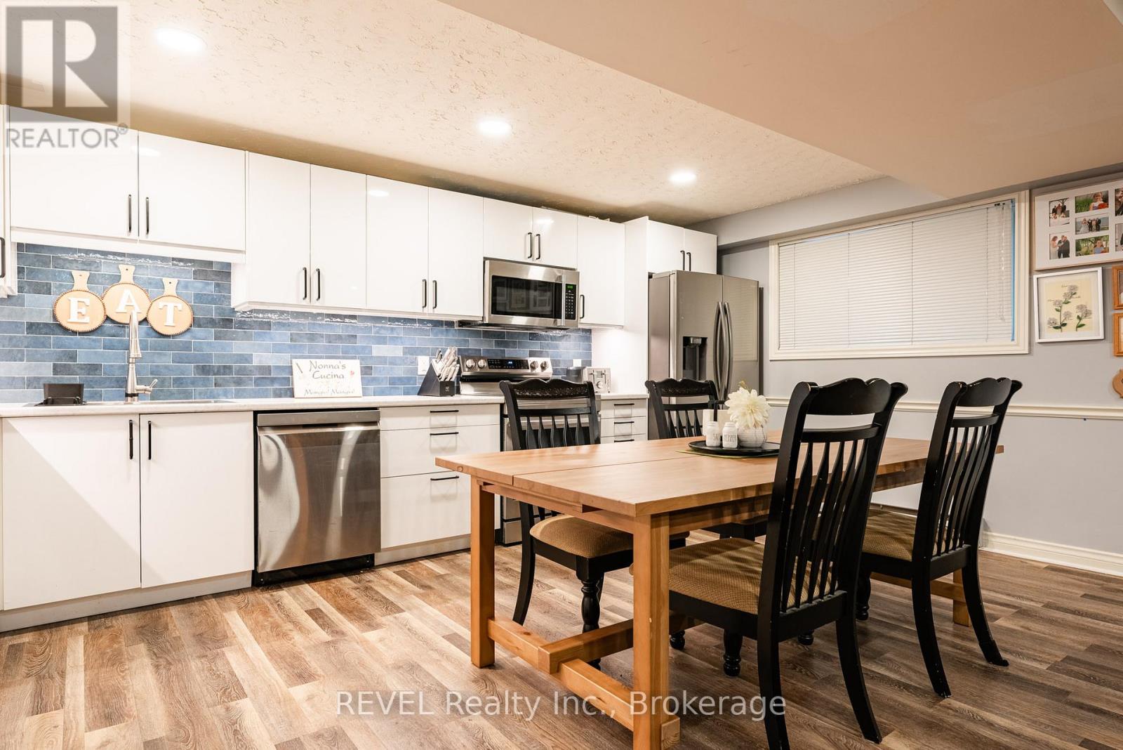 9 Amberwood Court, St. Catharines, Ontario  L2N 7E1 - Photo 4 - X13123966