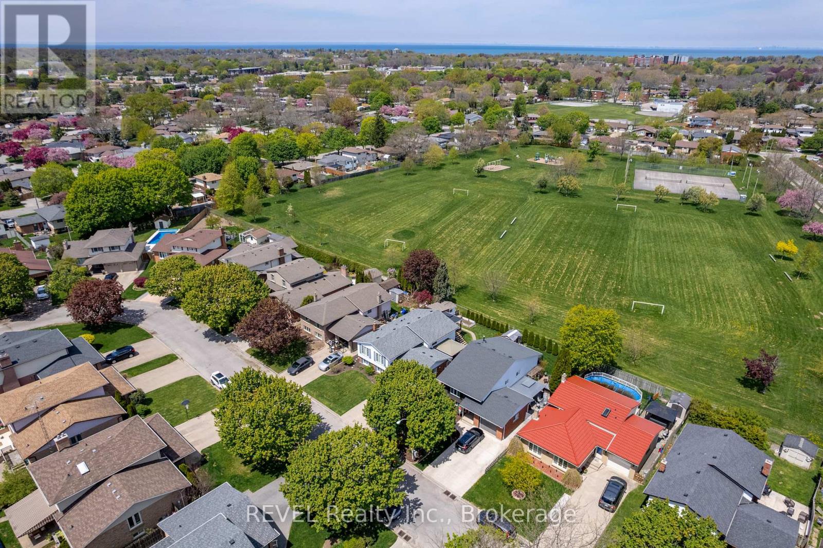 9 Amberwood Court, St. Catharines, Ontario  L2N 7E1 - Photo 42 - X13123966
