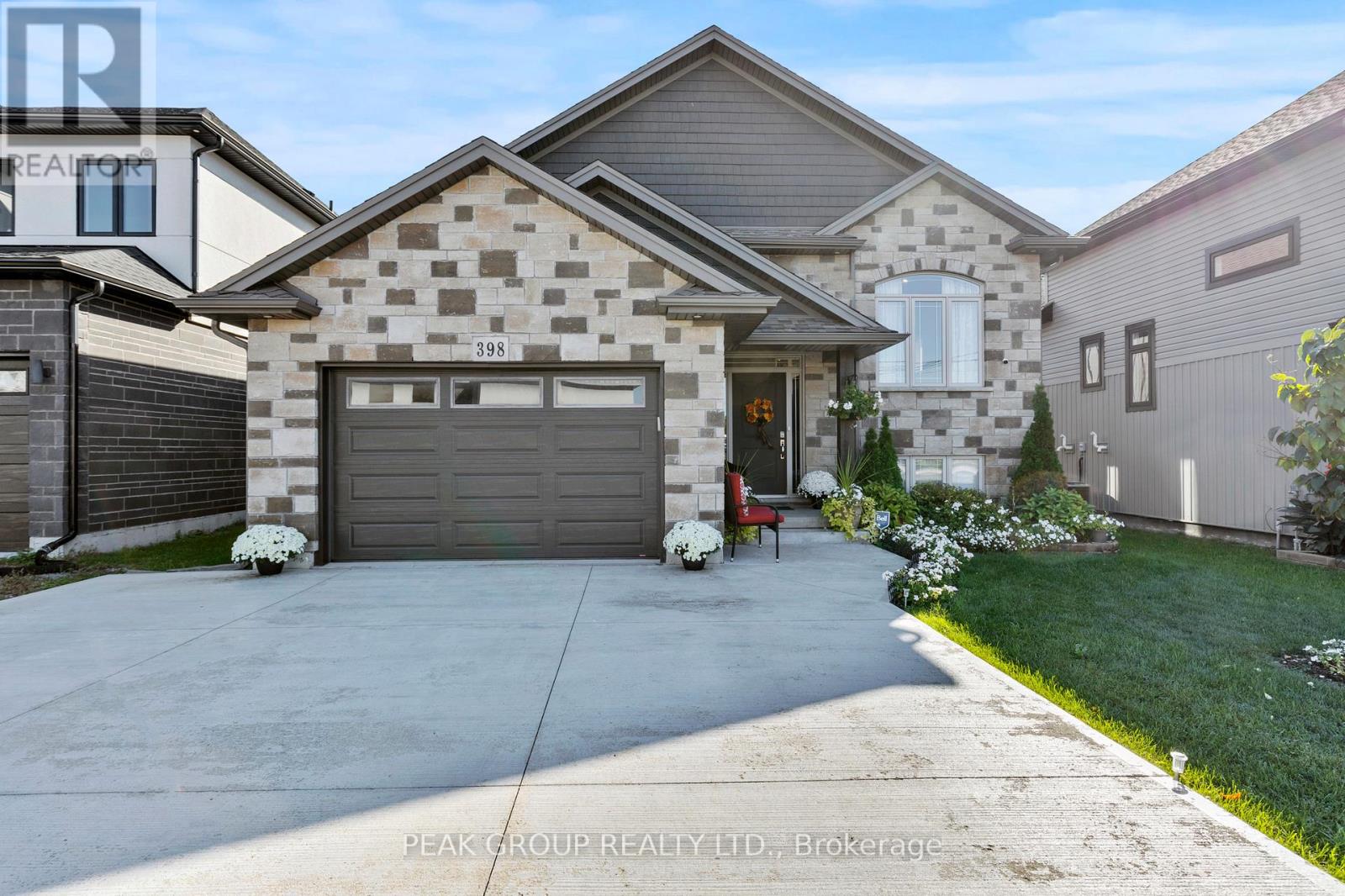 398 Aqueduct Street, Welland, Ontario  L3C 0H3 - Photo 2 - X13125198