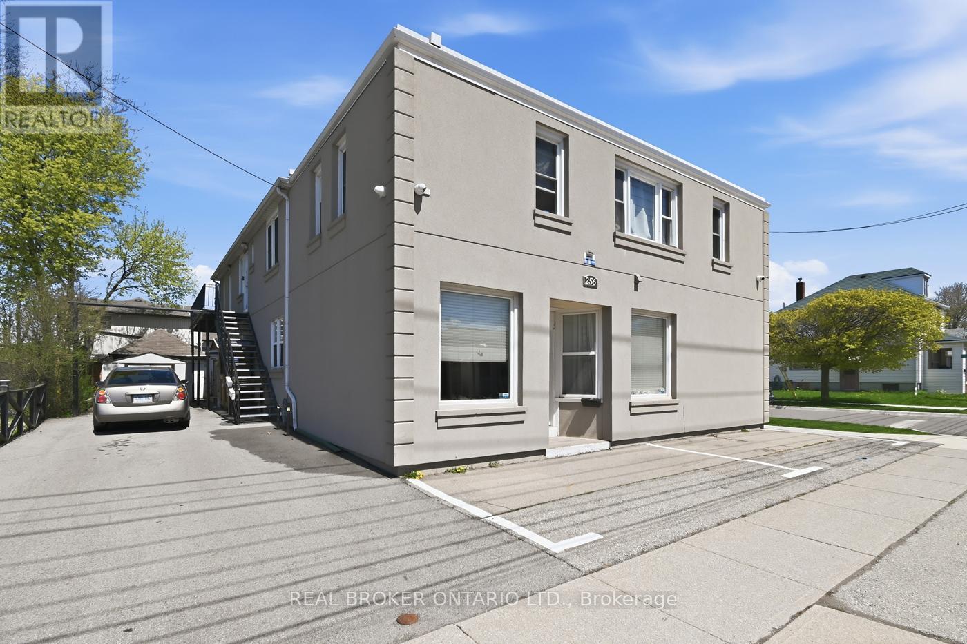 256 LINCOLN STREET, Welland, Ontario