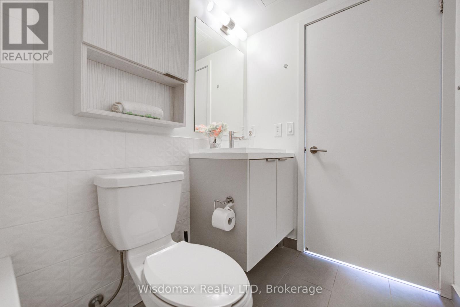 2006 - 2 Sonic Way, Toronto, Ontario  M3C 0P2 - Photo 32 - C13125766