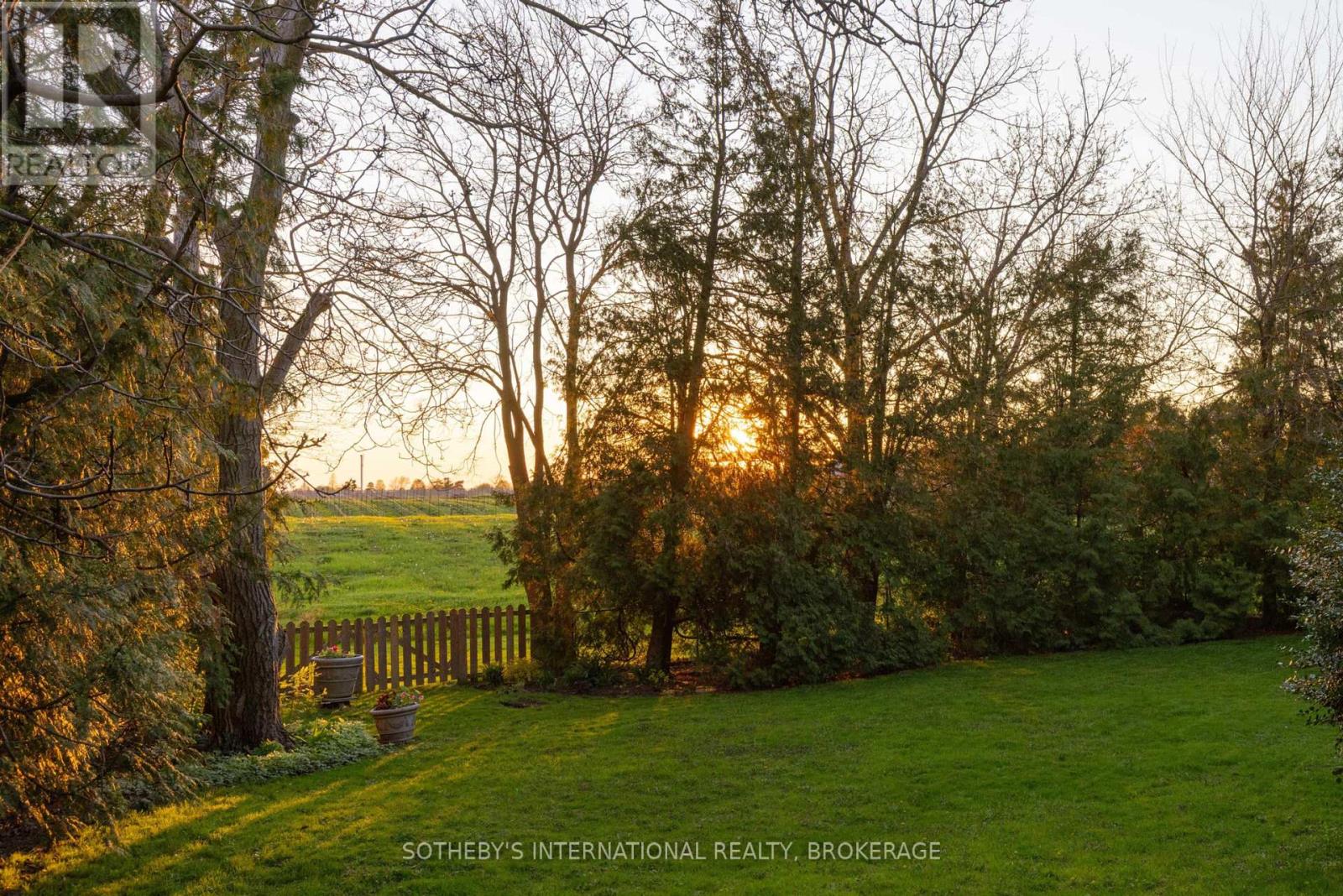 15906 Niagara Parkway, Niagara-On-The-Lake, Ontario  L0S 1J0 - Photo 3 - X13125930