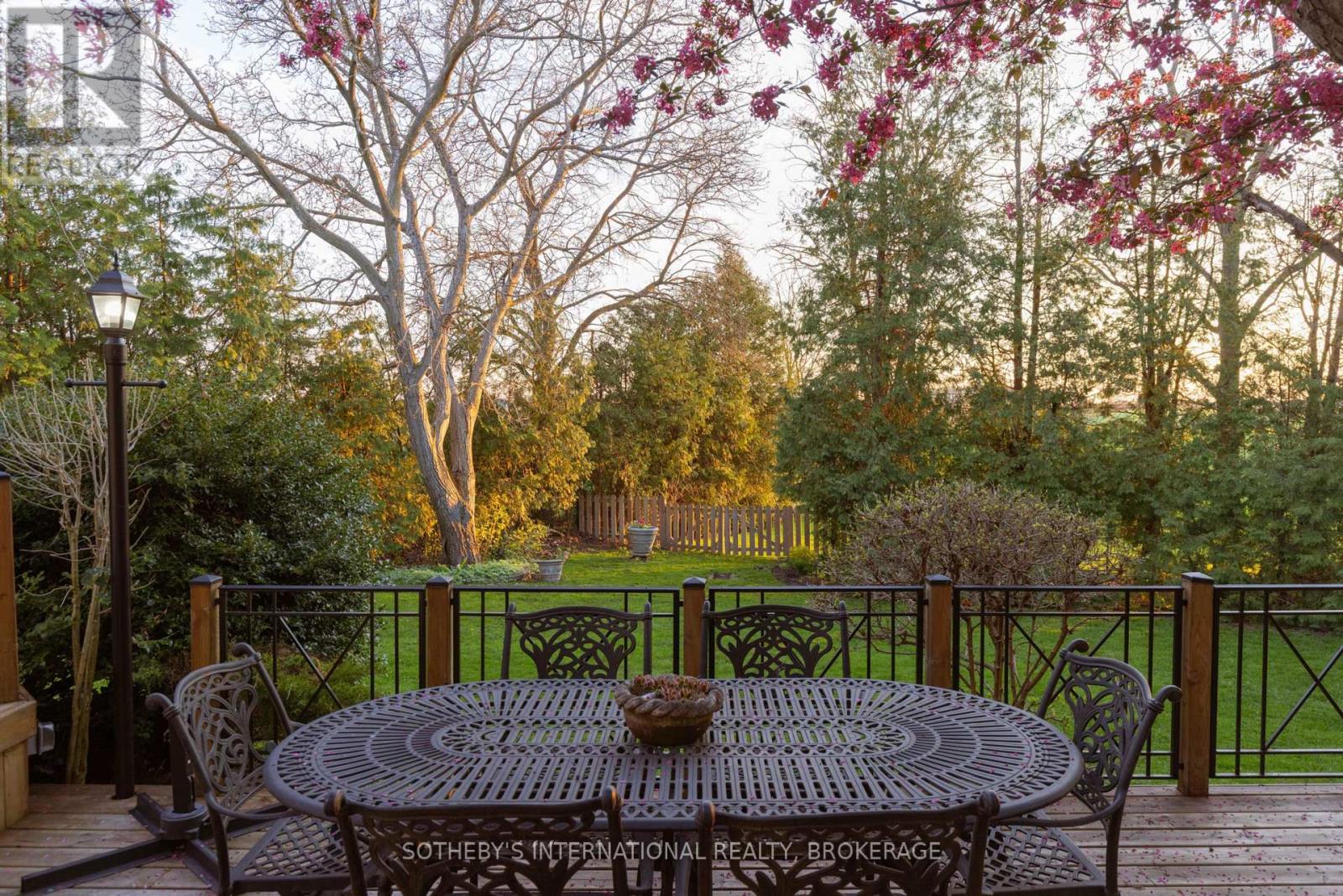 15906 Niagara Parkway, Niagara-On-The-Lake, Ontario  L0S 1J0 - Photo 37 - X13125930